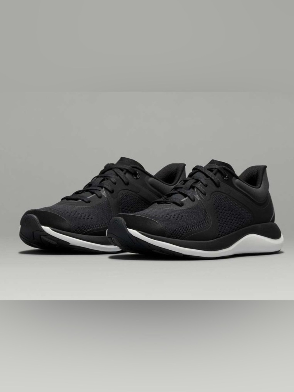 NIB New Lululemon Chargefeel Low Womens Workout Shoe Black / White / Anchor